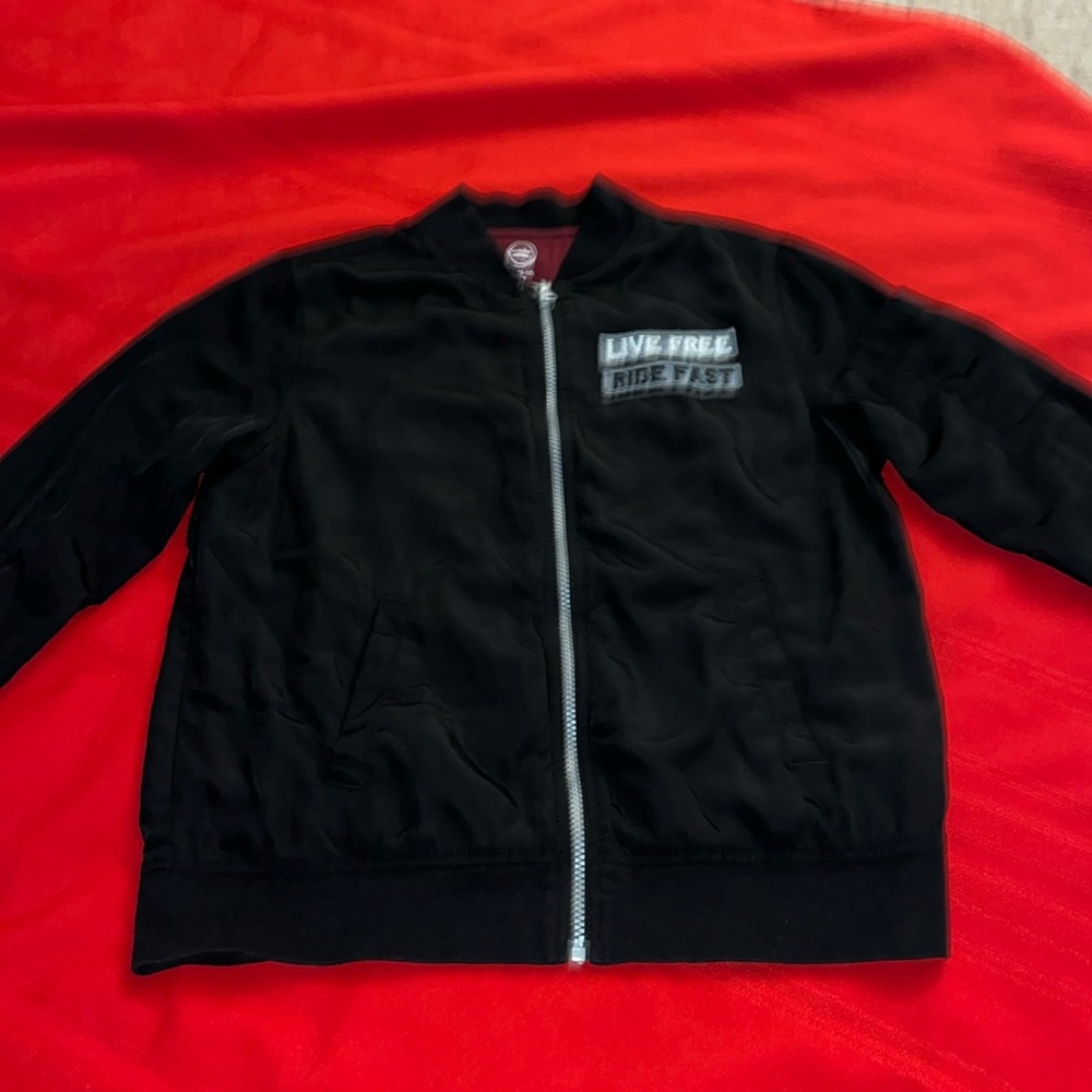 Boys 10-12 Husky Live Free Black Jacket